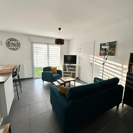 Maison Neuve & Lumineuse Avec Jardin Holiday home *
